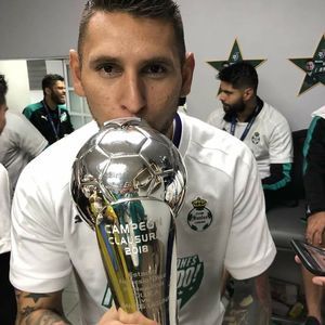 Meet your Posher, Victor